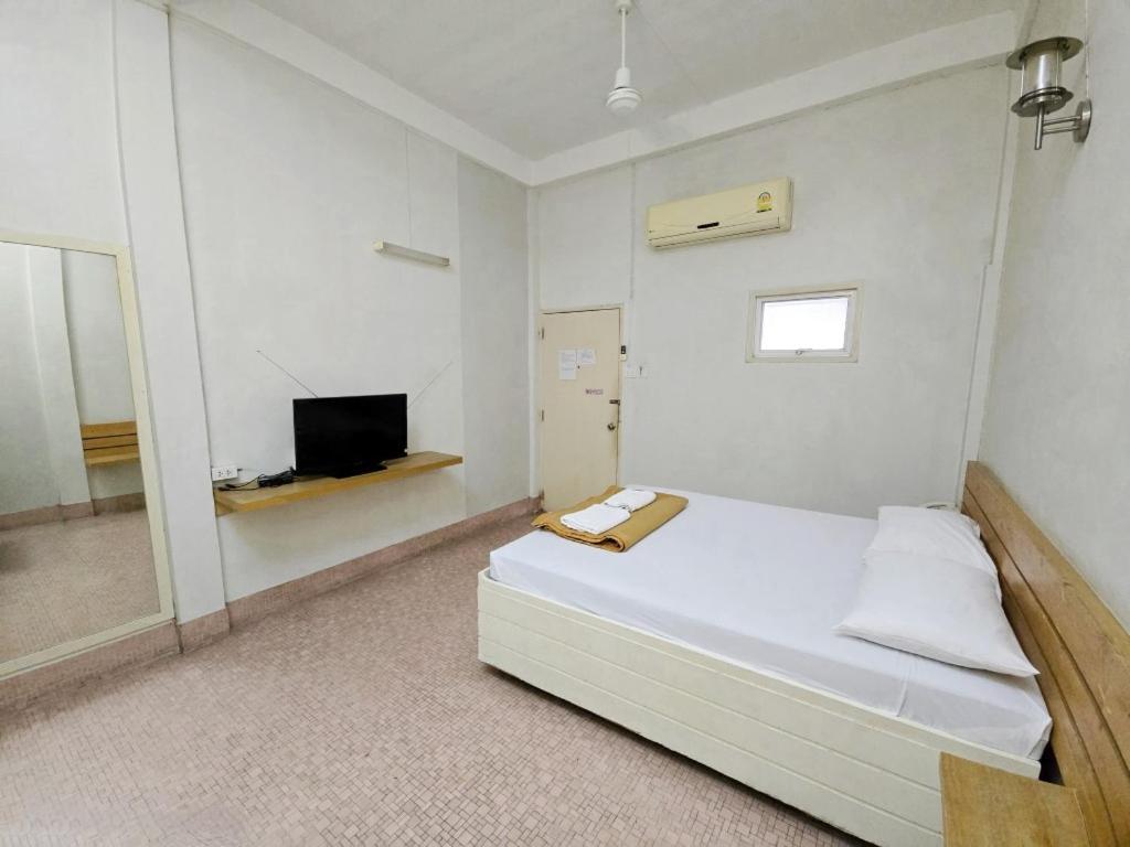 Rajata Hotel Bangkok Luaran gambar