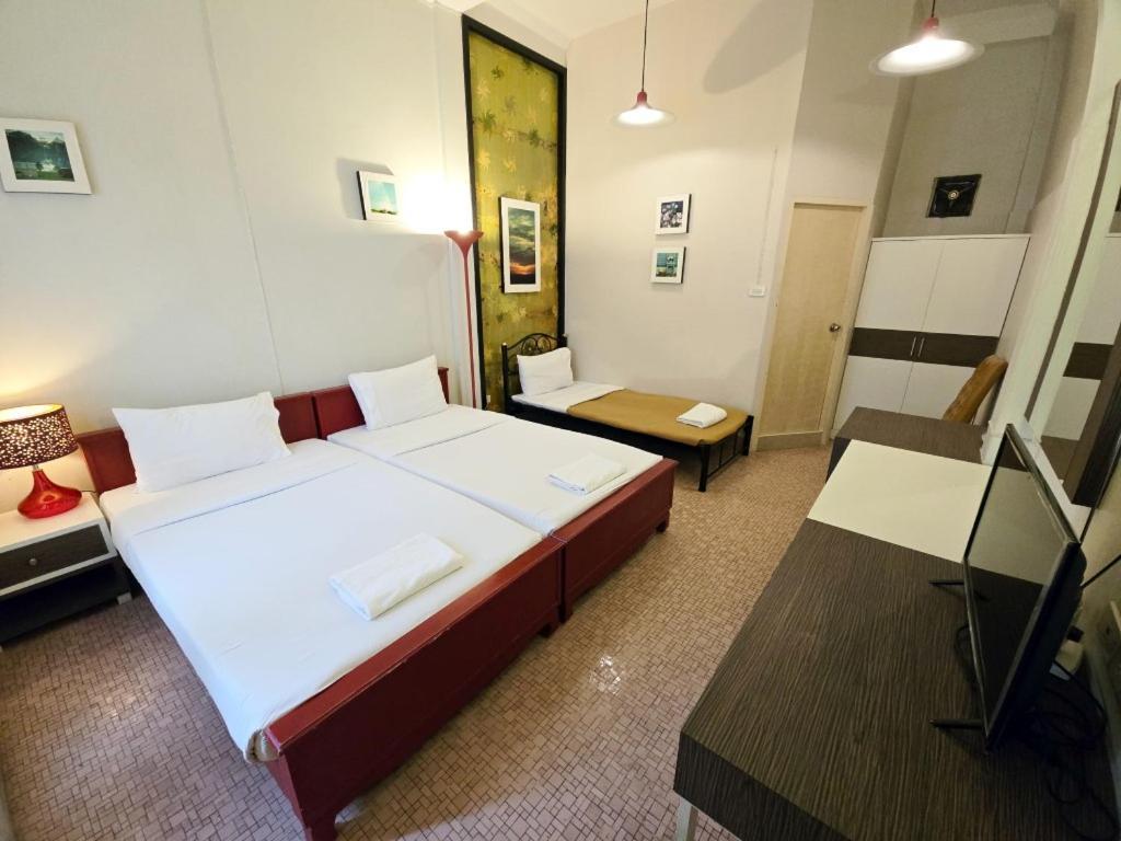 Rajata Hotel Bangkok Luaran gambar
