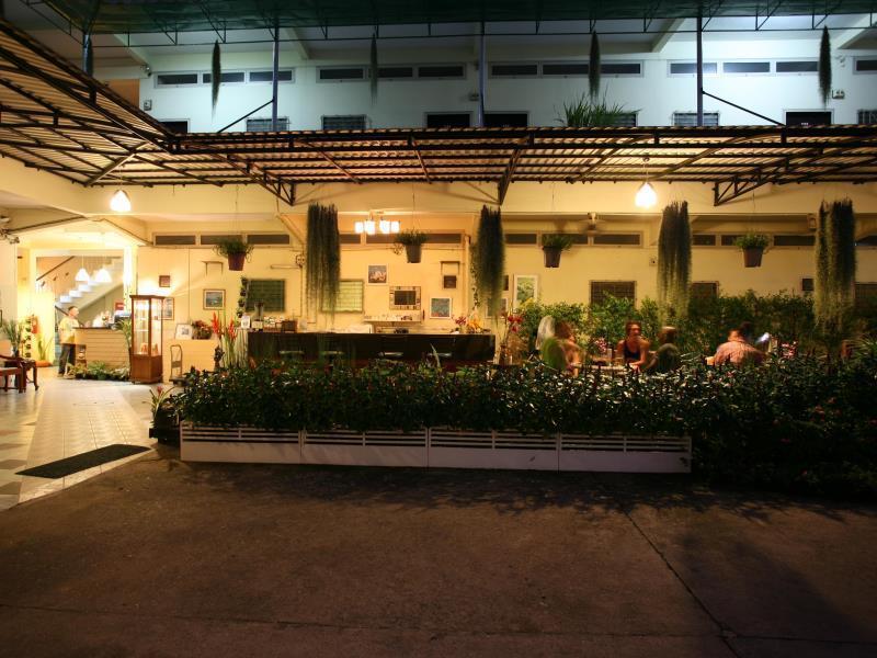 Rajata Hotel Bangkok Luaran gambar
